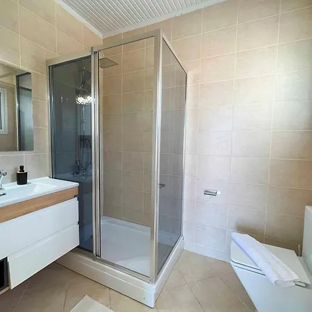 Bitter Orange With Pool By Holidaykeys Вилла *