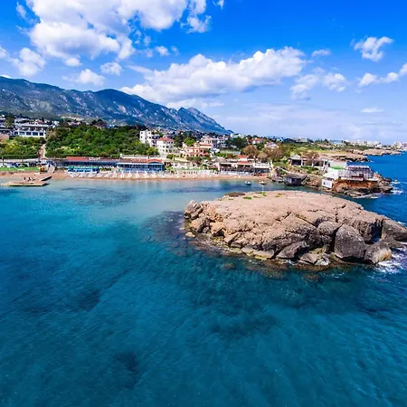 Villa Bitter Orange With Pool By Holidaykeys Kyrenia (Northern Cyprus)