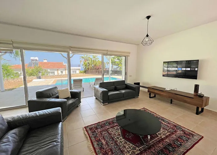 Villa Bitter Orange With Pool By Holidaykeys